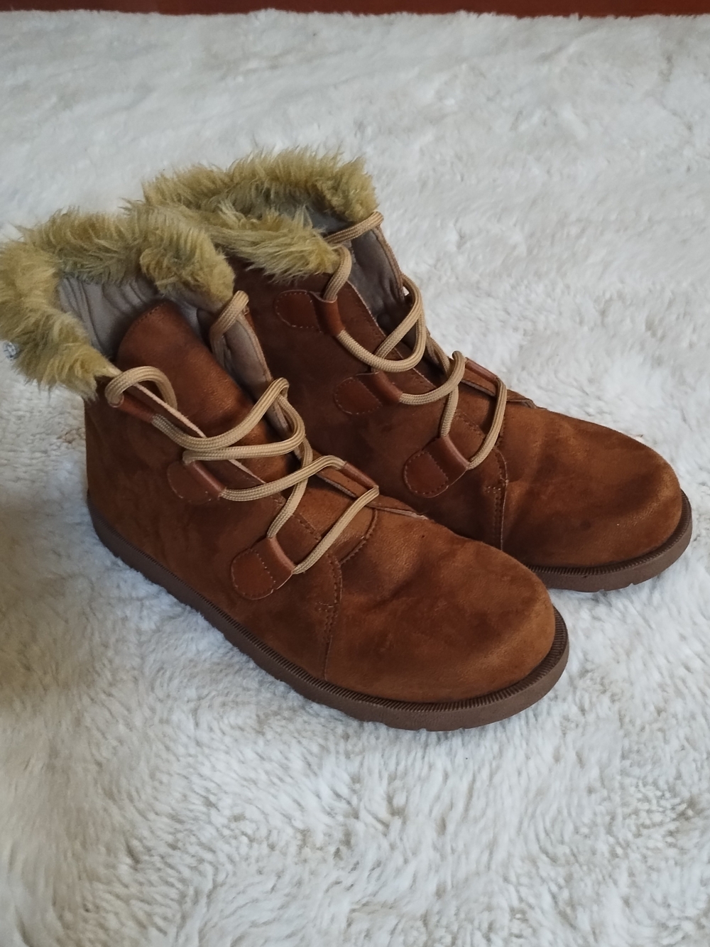 Women's Faux-Fur Trim Brown Suede Lace-Up Winter Boots